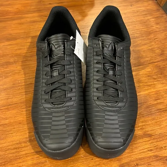 Adidas Samoa Plus shoes sneakers new D69362 black gold Men’s Size 9.5