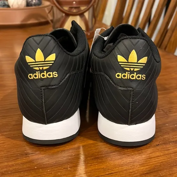 Adidas Samoa Plus shoes sneakers new D69362 black gold Men’s Size 9.5