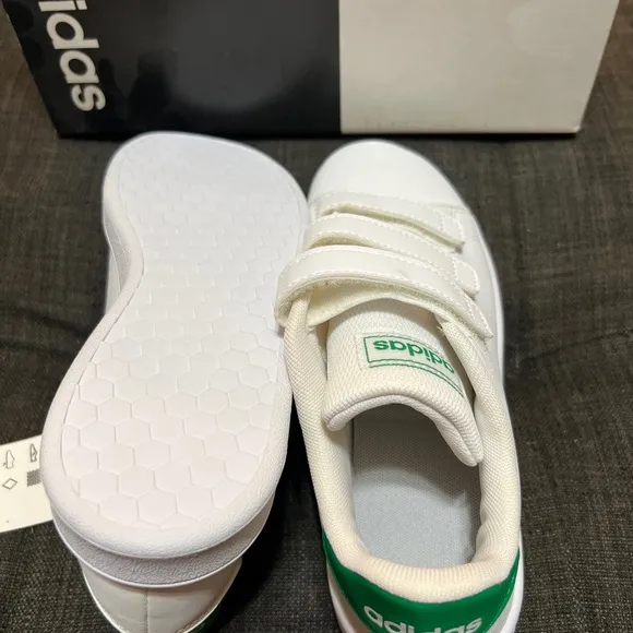 Adidas shoes for big kids (unisex) size 3Y