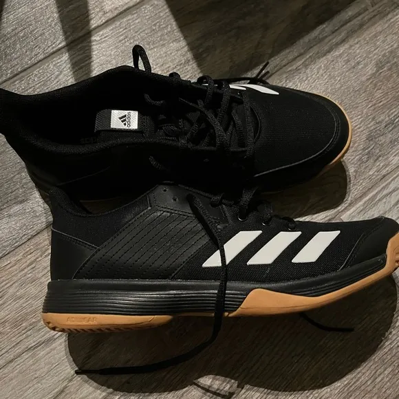 Adidas shoes for men’s, NWOT