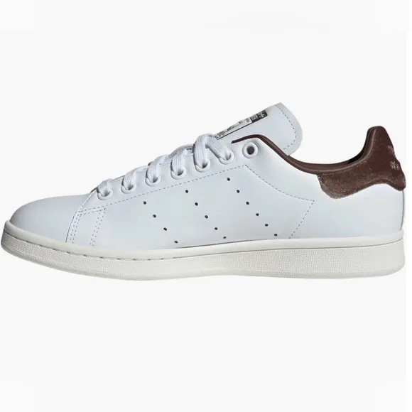 Adidas Stan Smith NWT women’s shoes white brown gold size 8