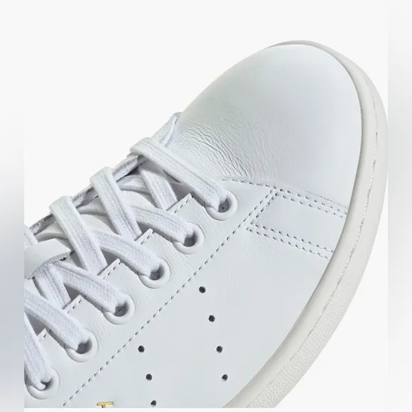 Adidas Stan Smith NWT women’s shoes white brown gold size 8