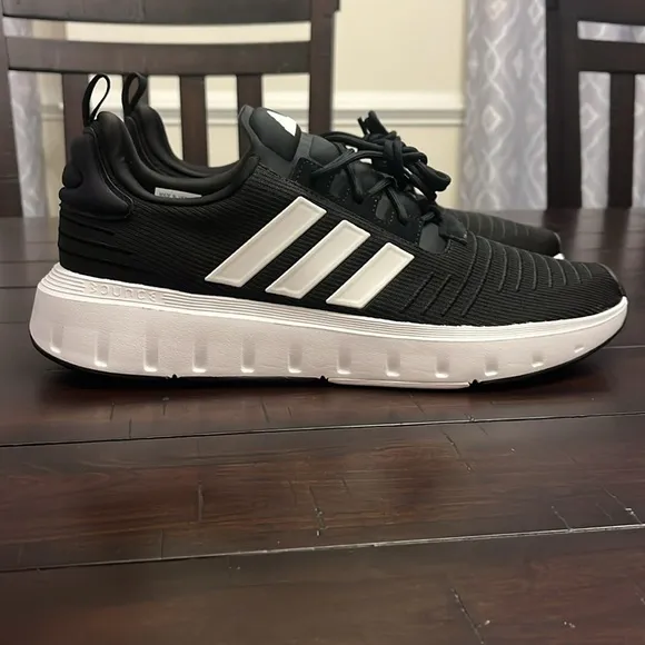 Adidas Swift Run 23 shoes sneakers new black ID4981 Men’s Sizes