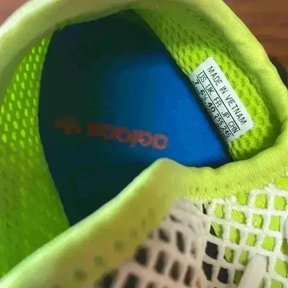 Adidas tennis shoes. Size men’s seven. Super cool!