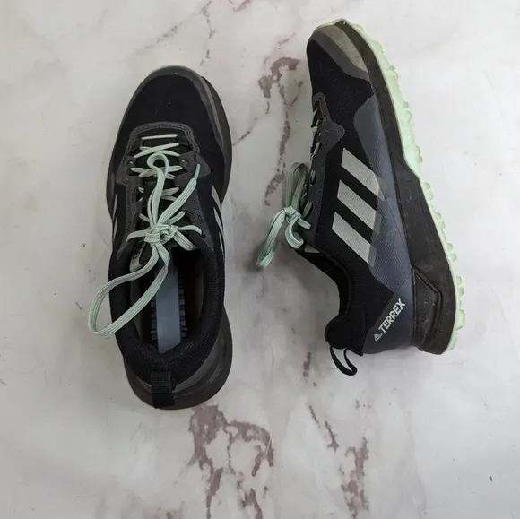 adidas Terrex CMTK Black Ash Green Womens Size 8 Sneaker Shoes Trail Running