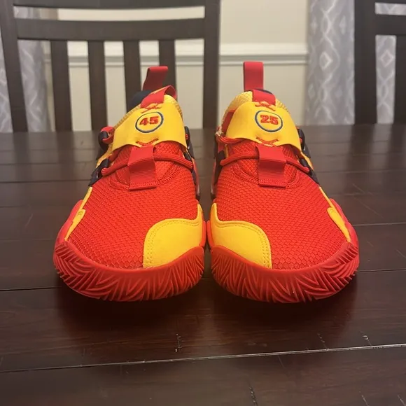 Adidas Trae Young 1 MCAAG McDonald’s shoes sneakers Boost GX6815 Men’s Size 8