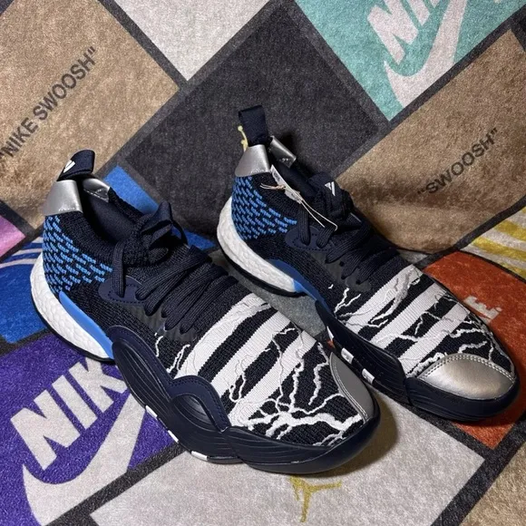 Adidas Trae Young 2 Basketball Shoes Boost in Navy Blue White Size 10 Men’s