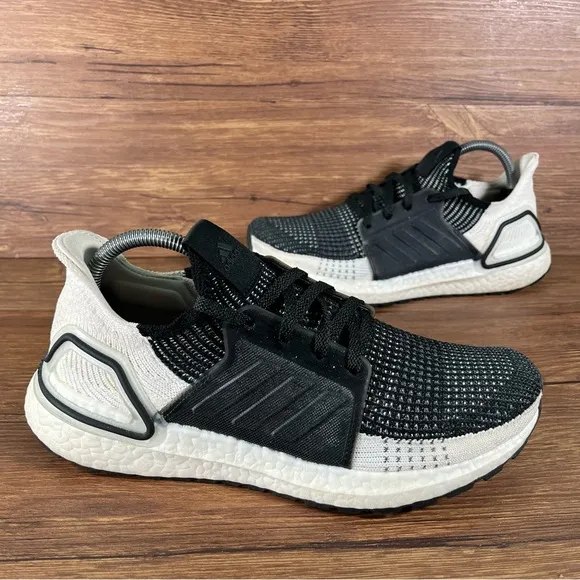 Adidas Ultraboost 19 Running Shoes Athletic Sneakers Women’s Size 9