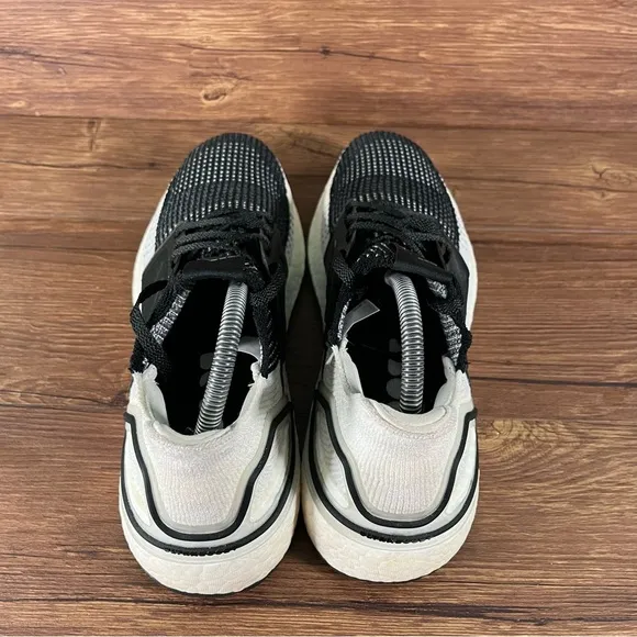 Adidas Ultraboost 19 Running Shoes Athletic Sneakers Women’s Size 9