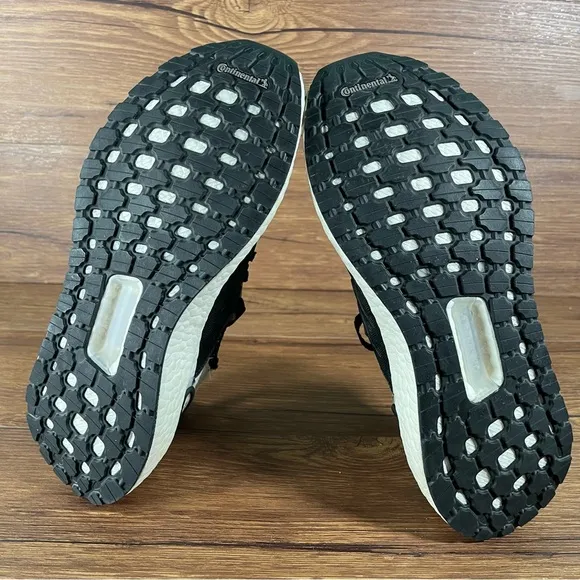 Adidas Ultraboost 19 Running Shoes Athletic Sneakers Women’s Size 9