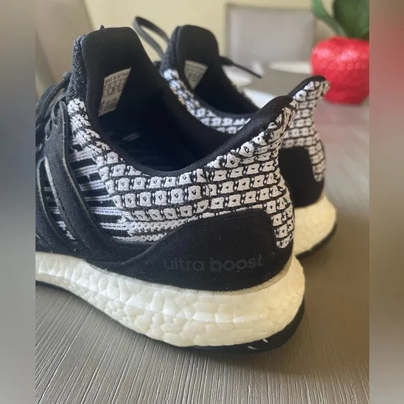 Adidas ULTRABOOST 5.0 DNA SHOES Women’s