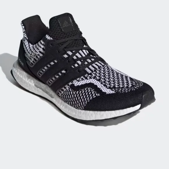 Adidas ULTRABOOST 5.0 DNA SHOES Women’s