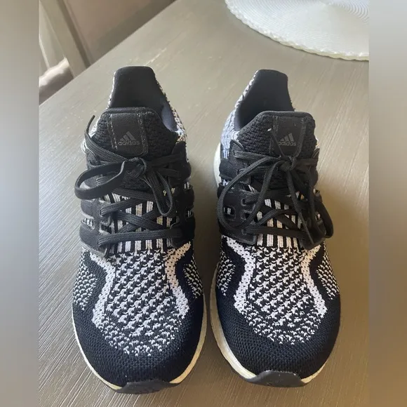 Adidas ULTRABOOST 5.0 DNA SHOES Women’s