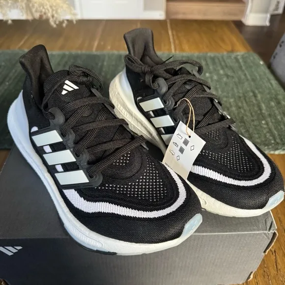 Adidas Ultraboost Light black and white sneaker running shoes