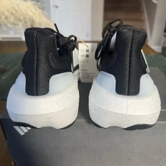 Adidas Ultraboost Light black and white sneaker running shoes