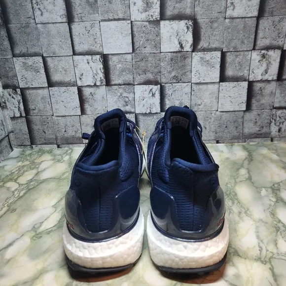 Adidas Ultraboost Spikeless Golf Shoes Unisex. Men's Size 10.5 Women's Size 11.5