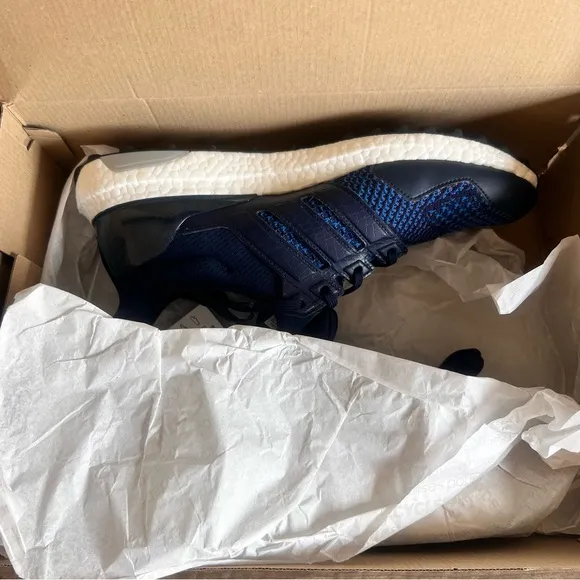 ADIDAS Ultraboost Unisex Spikeless Golf Shoe Size 12 or 13 NEW #B1528A