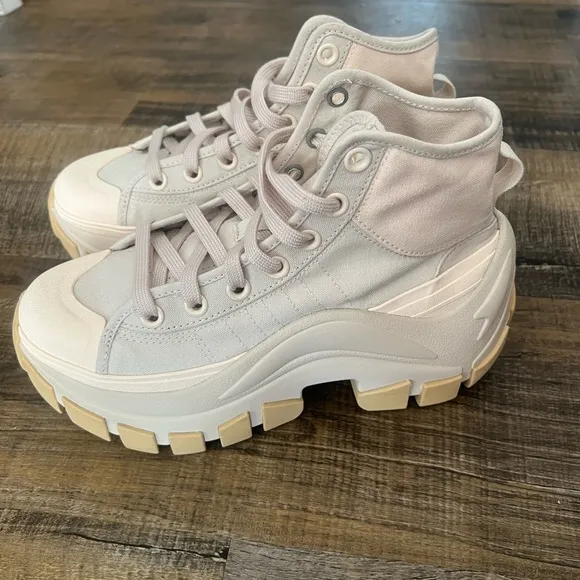 Adidas Unisex Boots High Top Halo Ivory Shoes Size 5Street City