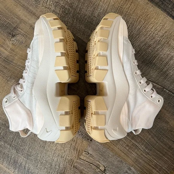 Adidas Unisex Boots High Top Halo Ivory Shoes Size 5Street City