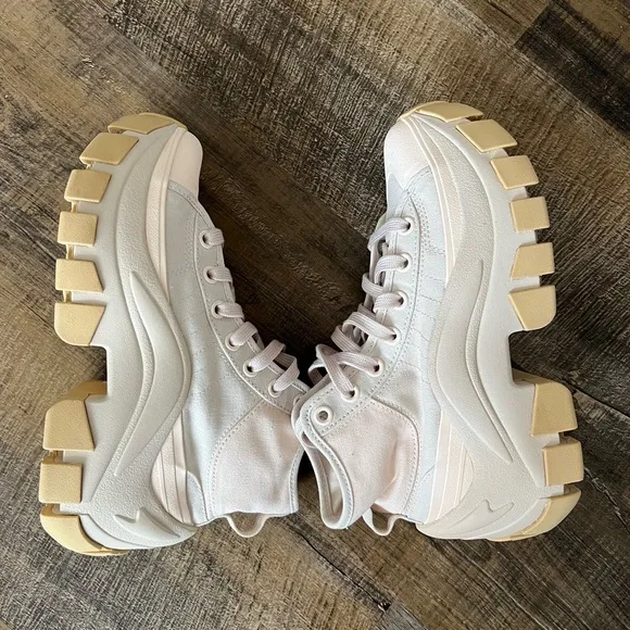 Adidas Unisex Boots High Top Halo Ivory Shoes Size 5Street City