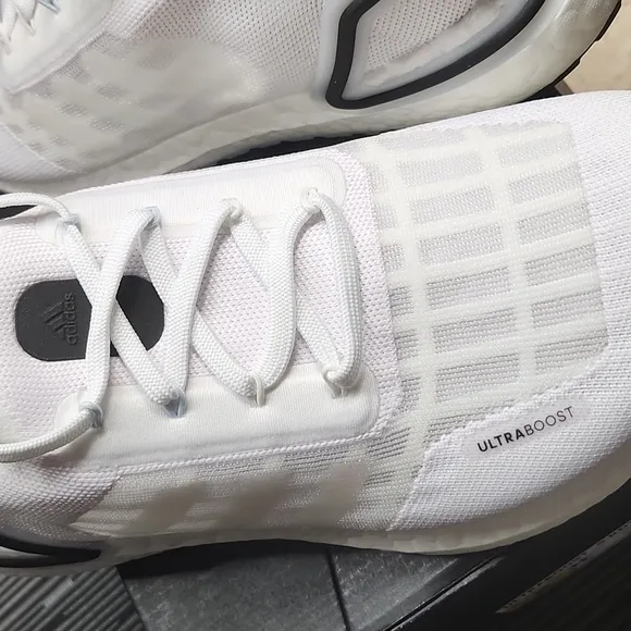 adidas Unisex Ultraboost Summer.RDY Shoes,  White/black
