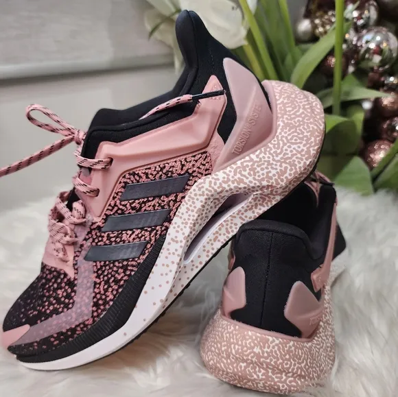 Adidas Women ALPHATORSION 2.0 SHOESSize8.5 new
