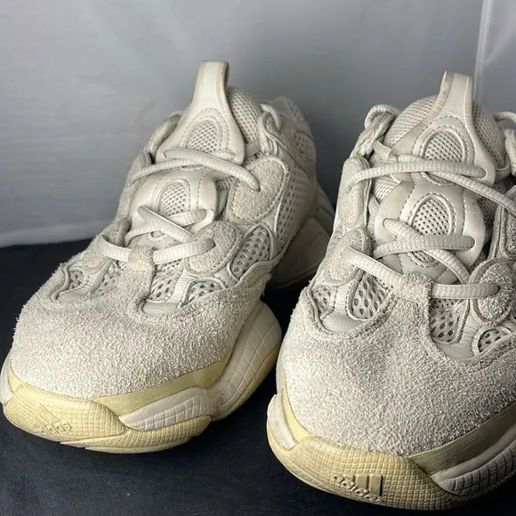 Adidas Yeezy 500 Shoes Size Women’s size 7.5 Men’s 6