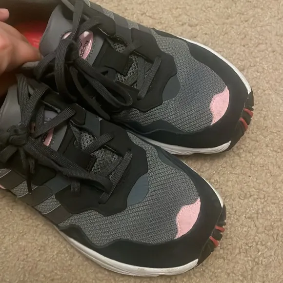Adidas Yung 96 J Sneaker Gray Pink Black Shoes Men’s Sz 7
