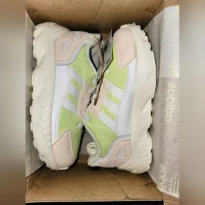 Adidas ZX 22 Boost 'Sand Yellow Tint' shoes; unisex toddler size 9.5K