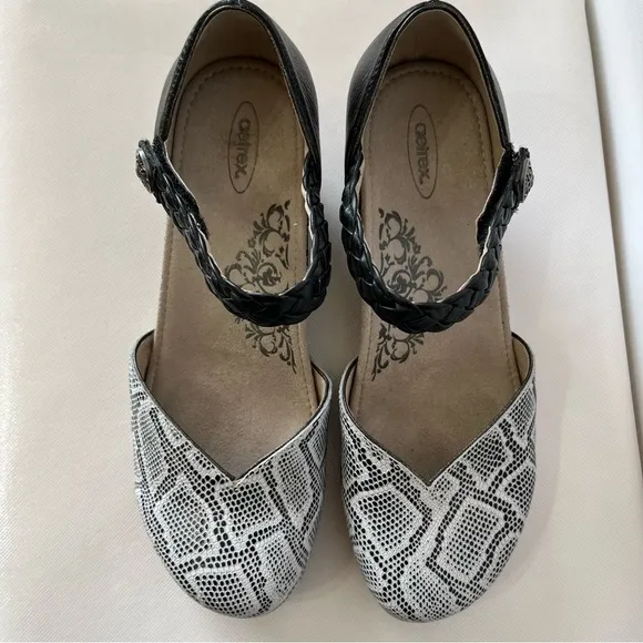 Aetrex Mia Leather Wedge Snake Print Black Mary Jane Shoes