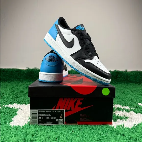 Air Jordan 1 Low OG UNC Women’s size 6.5 NEW CZ0775-104