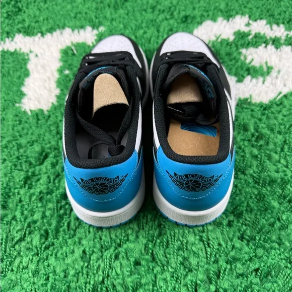 Air Jordan 1 Low OG UNC Women’s size 6.5 NEW CZ0775-104