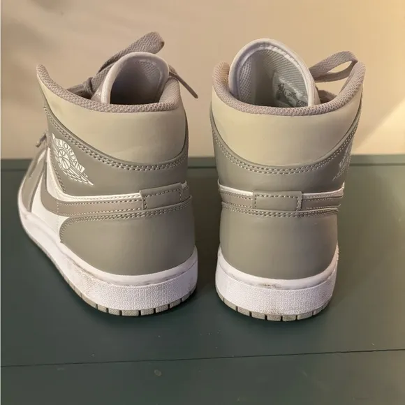 Air Jordan 1 Mid Men’s Shoes