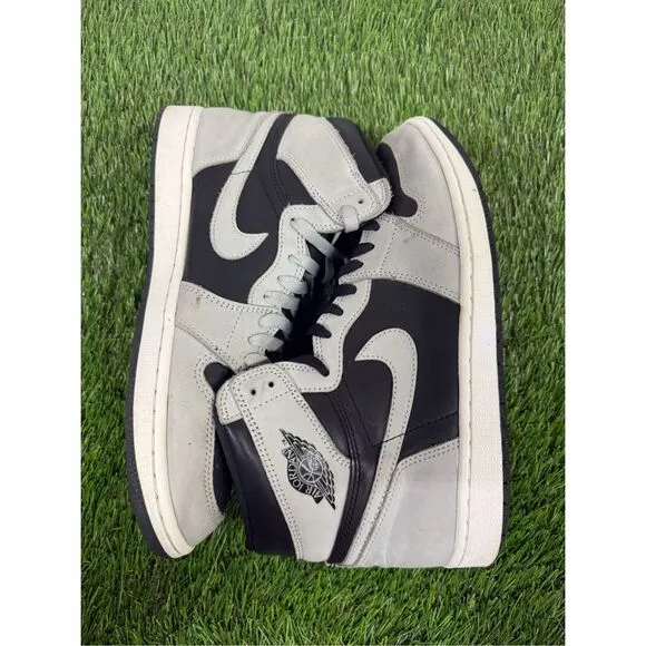 Air Jordan 1 Shadow 2.0 Size 11Mens Nike Retro Grey Black 555088-035