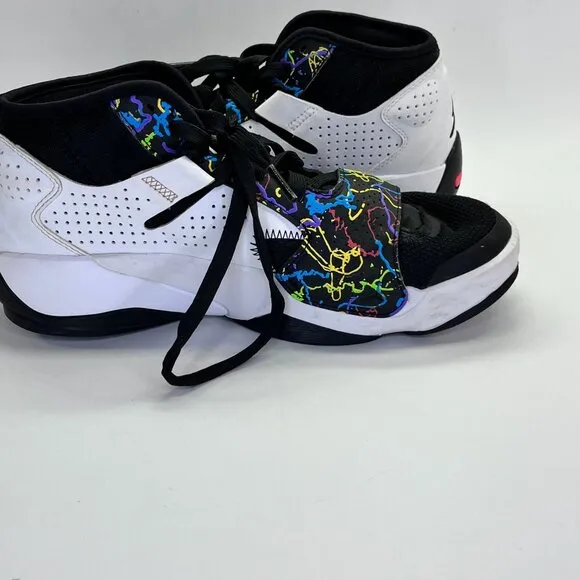 Air Jordan Boy's Zion 2 (Big Kid) Size 6.5 Youth Boys Basketball Shoes