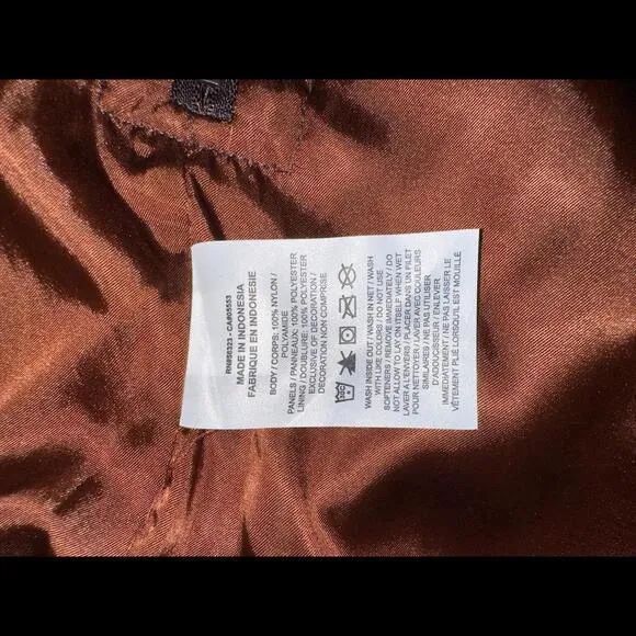 Air Jordan Men’s Masion Château Rouge Woven Jacket