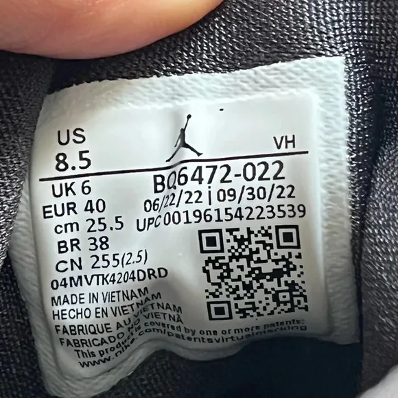 Air Jordan sneakers  1 Mid Cement Grey black white shoes women’s 8.5