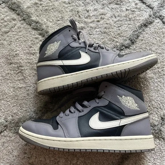 Air Jordan sneakers  1 Mid Cement Grey black white shoes women’s 8.5