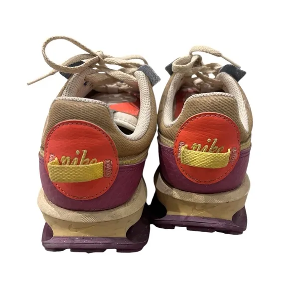AIR MAX PRE-DAY Women’s Athletic Shoes sizes 8.5