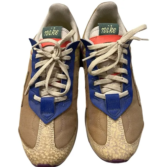 AIR MAX PRE-DAY Women’s Athletic Shoes sizes 8.5
