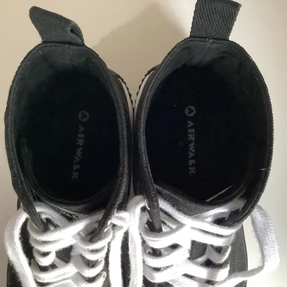 Airwalk Women’s Shoes Size 8 1/2 M