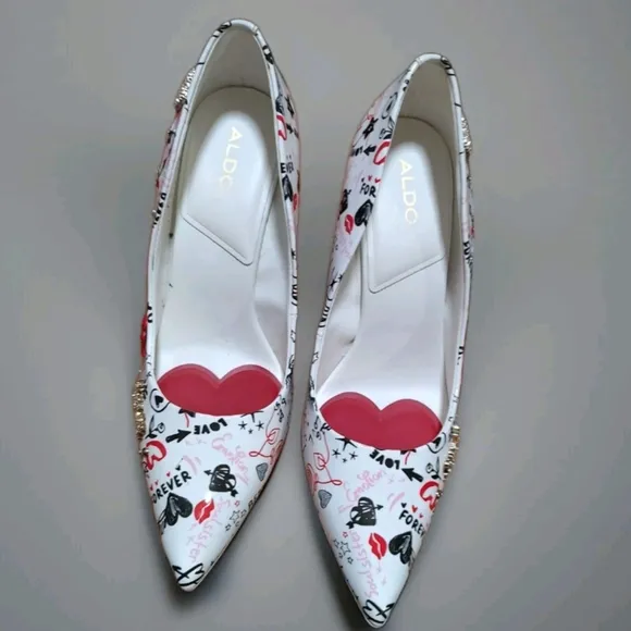 ALDO Stessy 2.0 Stiletto Pump 3.75&quot; Heel Pillow Walk Hearts Lips Love Sz 8.5 EUC