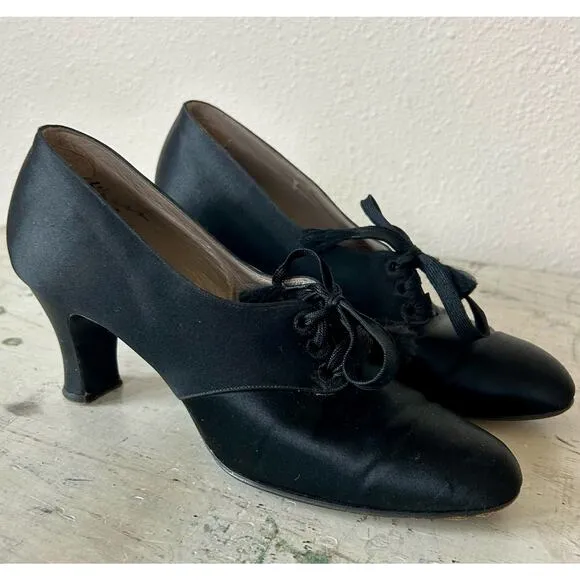 Antique McBrydes Detroit satin silk heels lace up 1920s flapper Vintage RARE 6