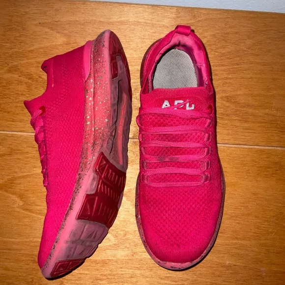 APL Athletic Propulsion Labs Techloom Breeze Women’s Hot Pink Shoes Size 7.5
