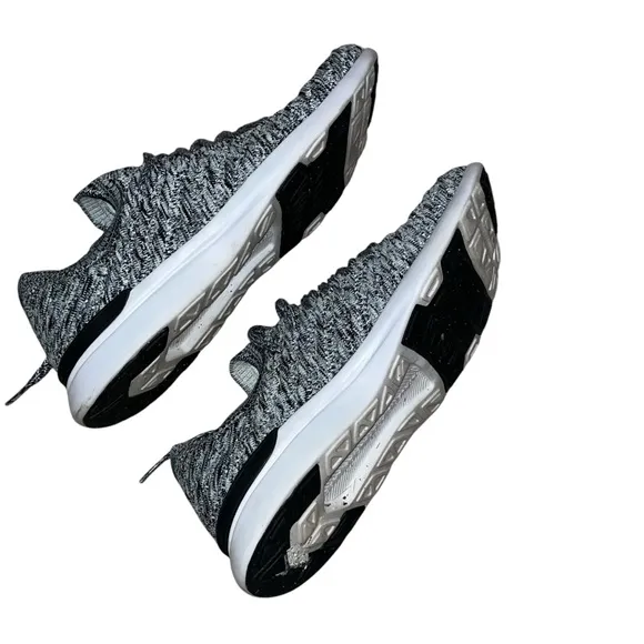 APL athletic propulsion labs women’s techloom wave black gray sneakers shoes
