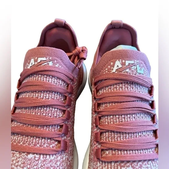APL TechLoom Breeze Cedar Bleached Pink Ombre Running Shoes New in Box Size 7