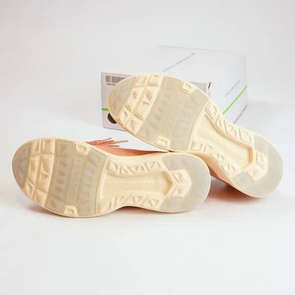 APL TechLoom Breeze Terracotta/Vanilla - Women's 8.5 - NIB