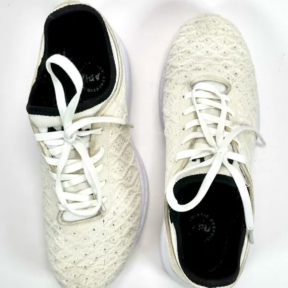 APL Techloom Phantom Women’s Running Shoes