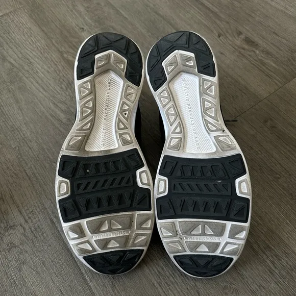 APL Techloom Tracer Men’s Shoes Size 9.5