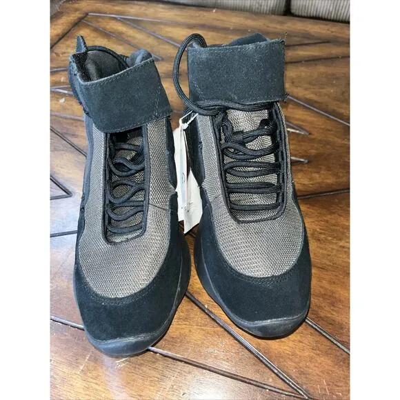 AposHealth Therapy Shoes Men's Size 7.5 Women’s 9‎ New